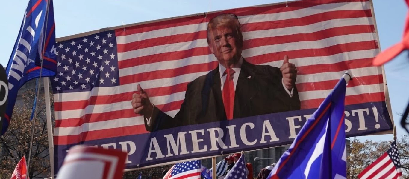 Λαοθάλασσα οπαδών του Ν.Τραμπ διαδήλωσε στην Ατλάντα κατά της νοθείας: «Σταματήστε την κλοπή»! (βίντεο)